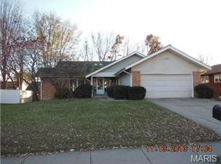 36 Shadow Creek Dr, Saint Peters, MO