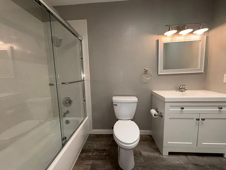 1209 Vienna Ct — Photo 14