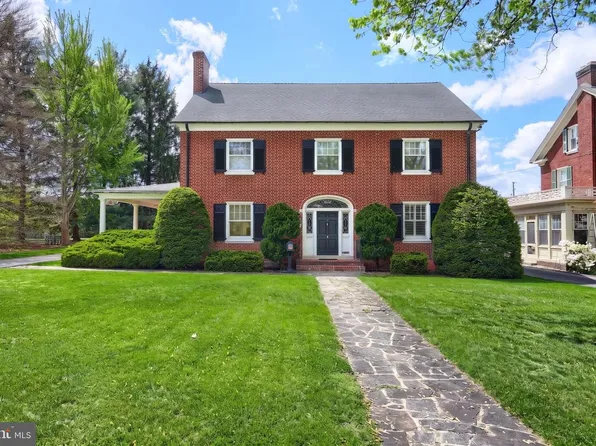 206 Eichelberger St, Hanover, PA 17331