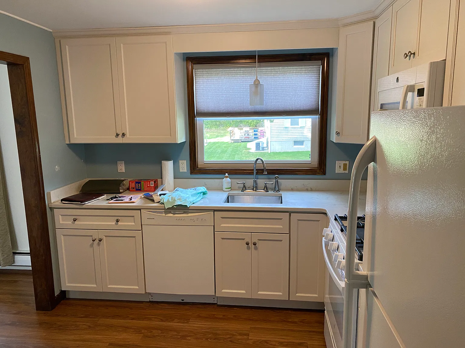 3 bed, 1064 sqft, $3,000 — Photo 4