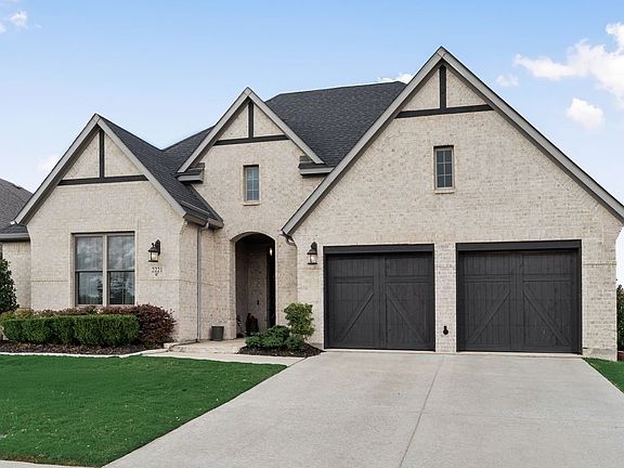 2nd image of 2221 Pinner Ct