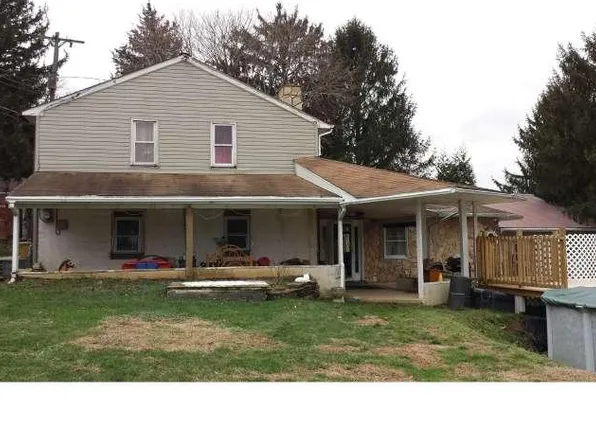238 Cochran St, Cochranville, PA 19330