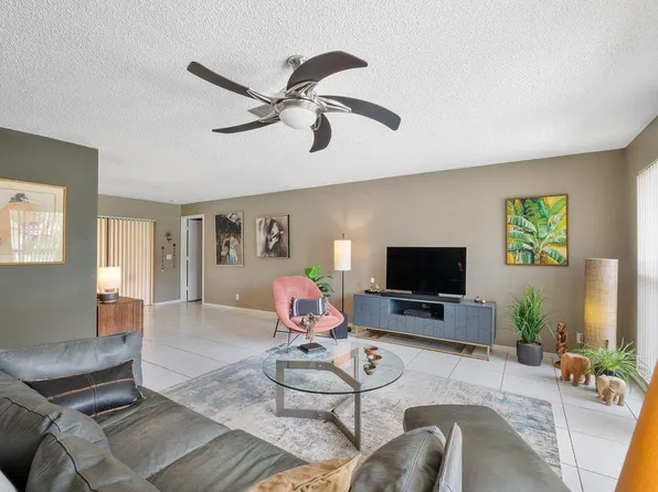 6334 Winding Brooke Way, Delray Beach, FL 33484