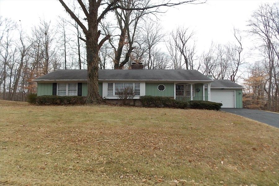 1st image of 718 Beechwood Ln