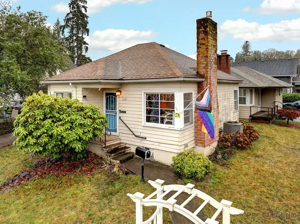 1938 C St, Forest Grove, OR 97116