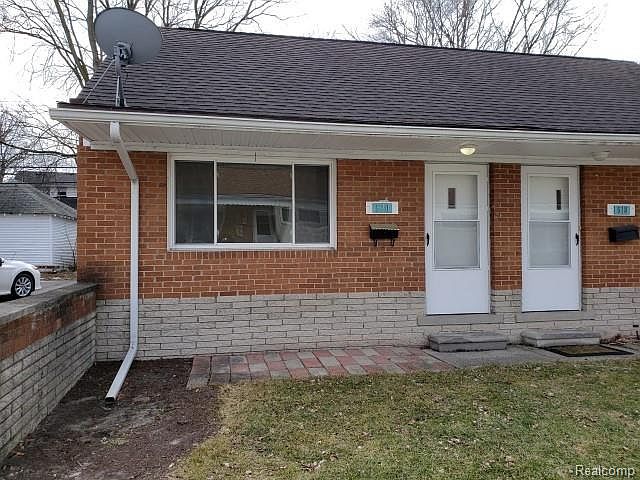 1st image of 518 N West St