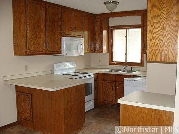 4th image of 1522 Creek Meadows Drive NW