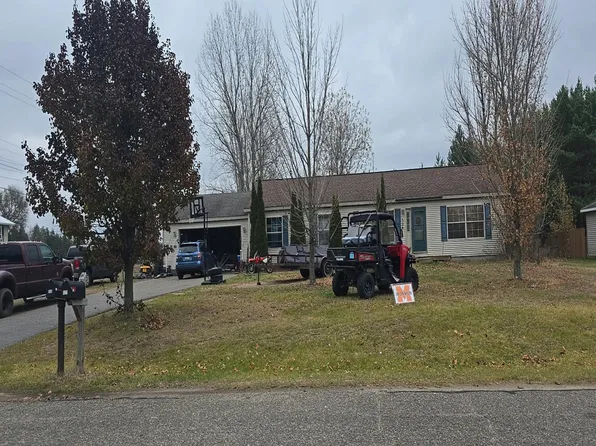 524 Riverdale St, Mancelona, MI 49659