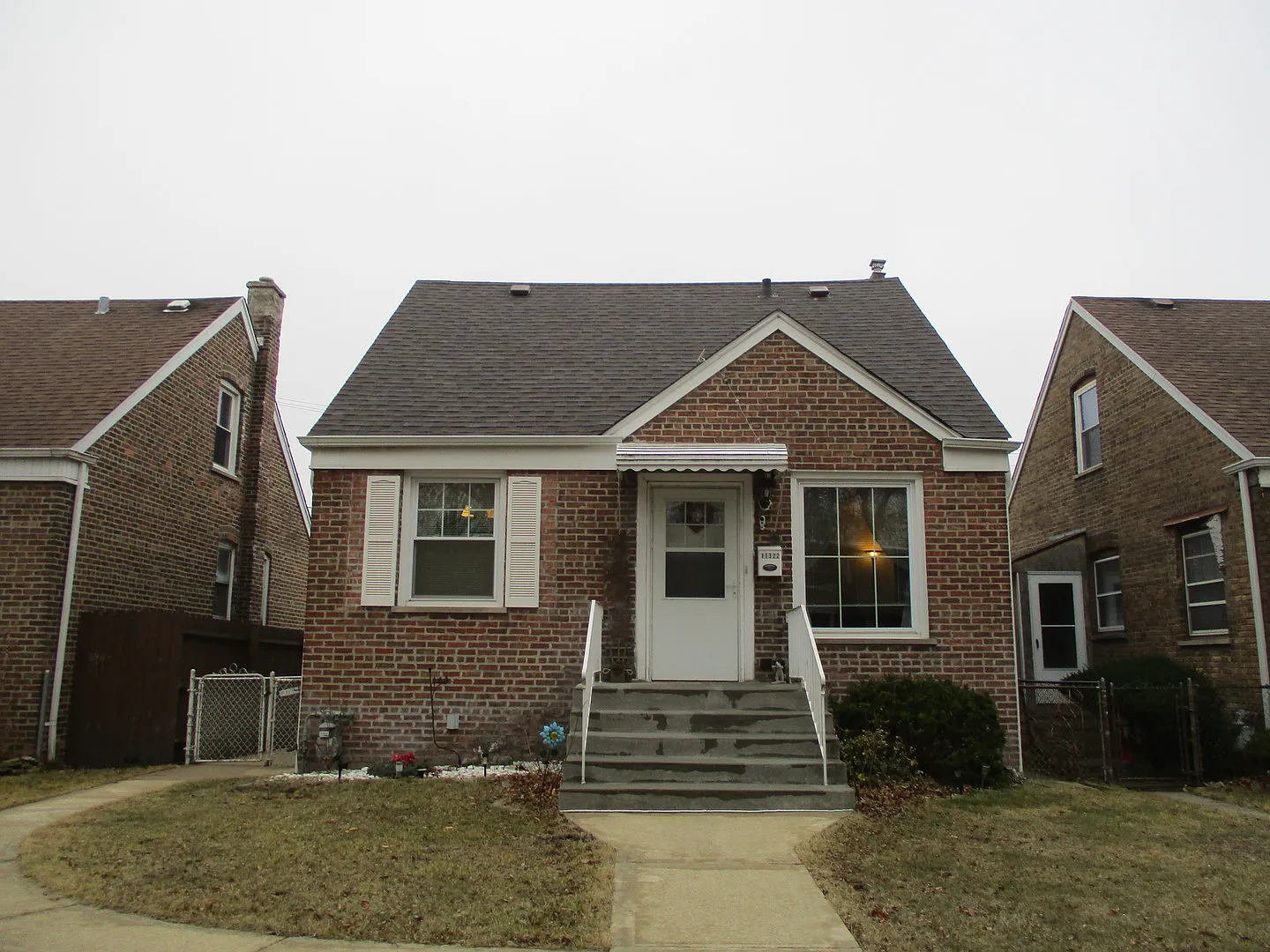 11322 S Avenue G photo 1