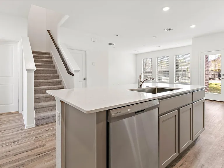 7594 Angels Landing Ln — Photo 19
