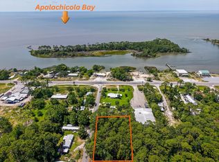 16 Bayview Dr, Apalachicola, FL 32320