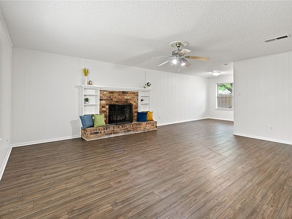 4th image of 1816 Bee Creek Dr