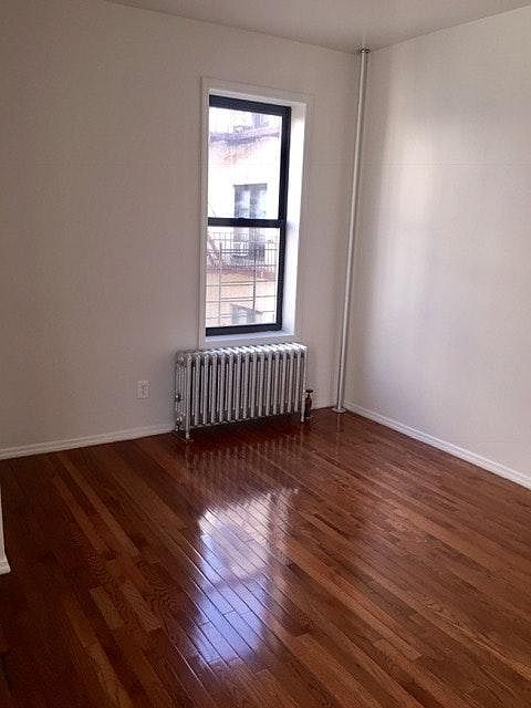 2nd image of 2563 Decatur Ave APT 1