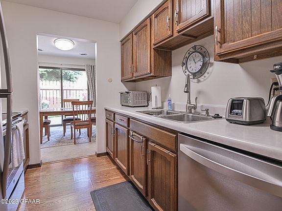 4th image of 3720 Cherry St APT G25