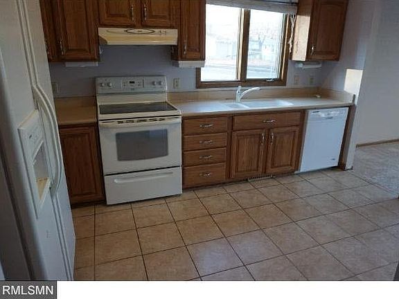 4th image of 2406 County Road D  W