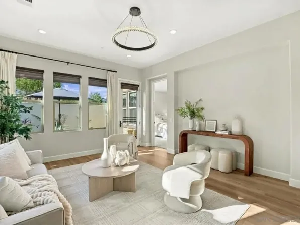 7875 Lusardi Creek Ln, San Diego, CA 92127