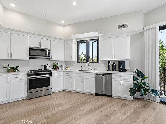 5th image of 4703 River Ave