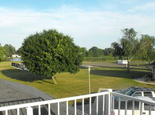 30379 Windsor #32, Gibraltar, MI 48173