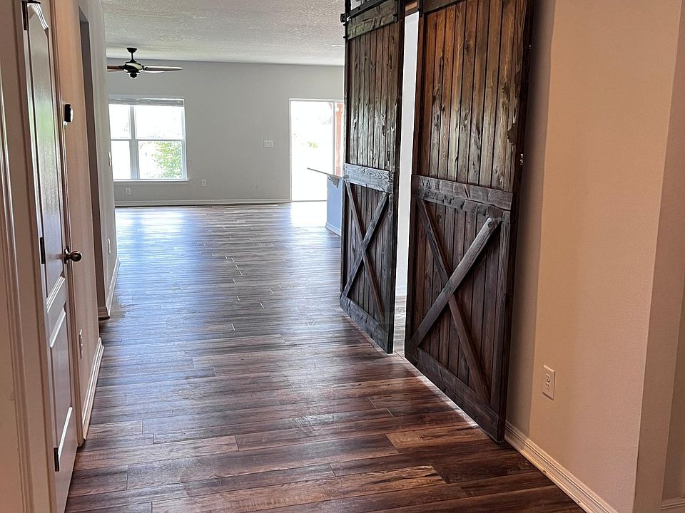 1st image of 18649 Hunters Meadow Walk