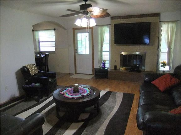 2nd image of 7537 Lola Dr