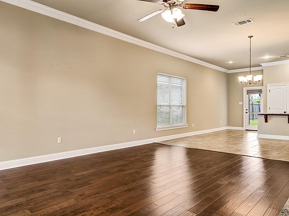3rd image of 241 Rosemary Pl