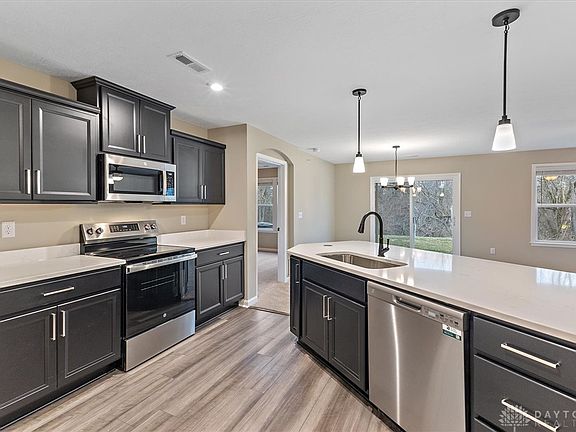 4th image of 2728 Amberwood Ln #17-204