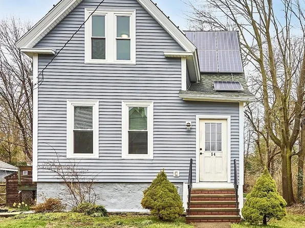 54 Crescent St, Rockland, MA 02370