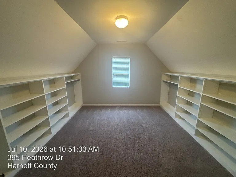 395 Heathrow Dr — Photo 24