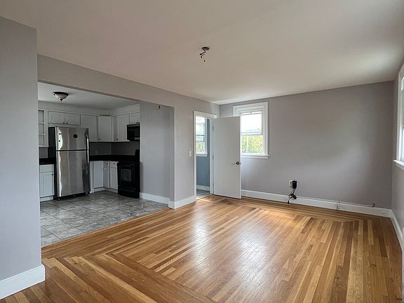 2nd image of 177 High St Floor 2