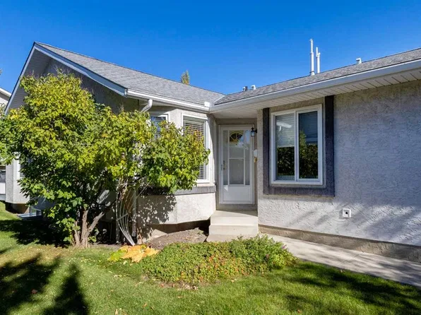 20 S Arbour Cliff Close NW, Calgary, AB T3G 3W8