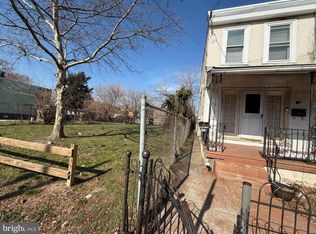 4678 Hawthorne St, Philadelphia, PA