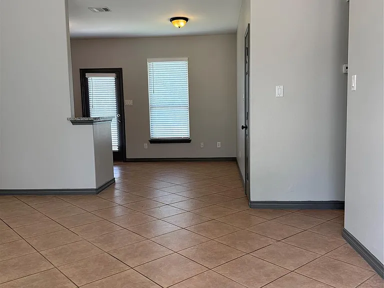 1014 One Oak Chase Rd #16 — Photo 9