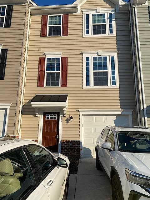 1st image of 515 Streamview Dr