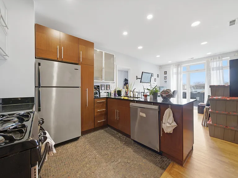 3231 W Hirsch St #3R — Photo 5