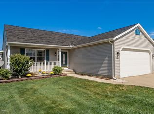 38180 Pelican Lake Dr, North Ridgeville, OH 44039