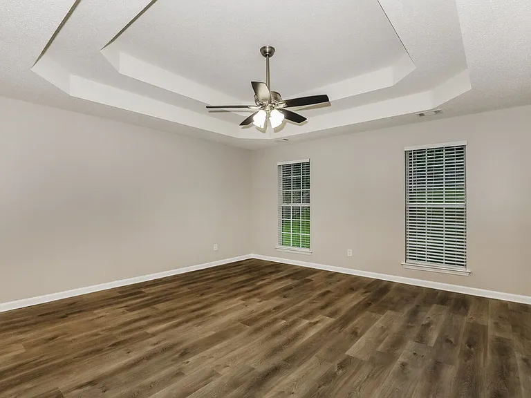 5567 Katherine Village Dr — Photo 9