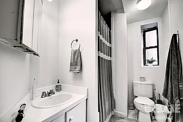 Rented by Urbane Brokerage