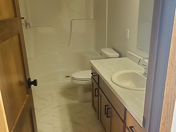 Master bedroom bath