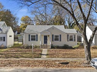 912 Forest View Dr, Richmond, VA 23225