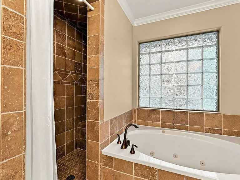 1714 Ovid St #A — Photo 23