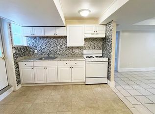 12 Linden St #6B, Quincy, MA 02170