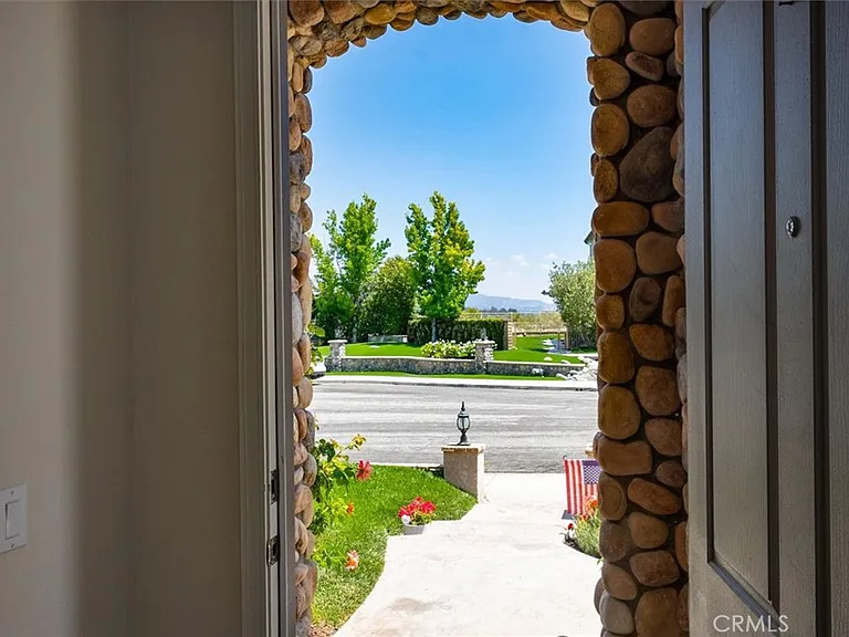 24231 Blossom Ct — Photo 5