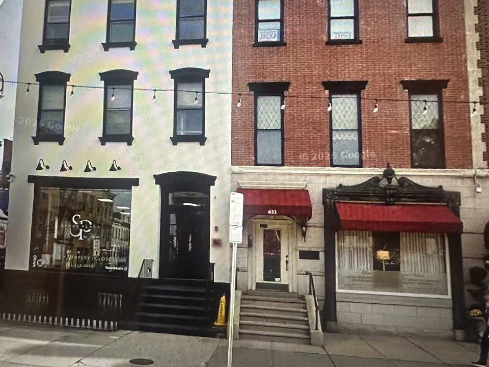 633 Washington St #2