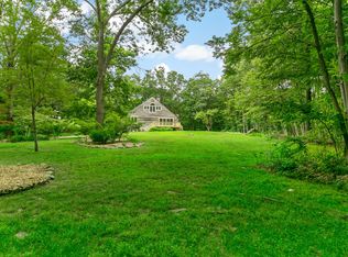 16 Deerhill Rd, Cold Spring, NY 10516