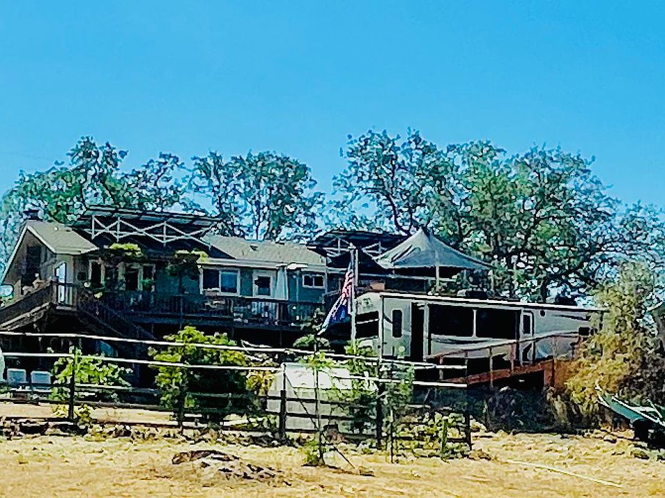 1st image of 43305 Crystal Springs Way