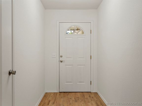 4th image of 13817 E 29th Pl