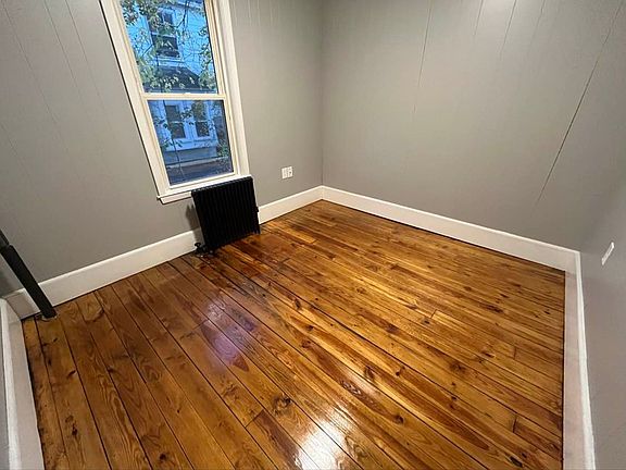 2nd image of 38-40 Dartmouth St #38