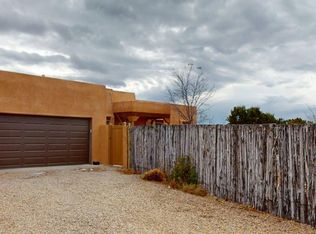 3 Baya Rd, Santa Fe, NM 87508