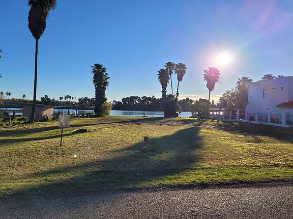 4th image of 741 N Kika De La Garza Blvd
