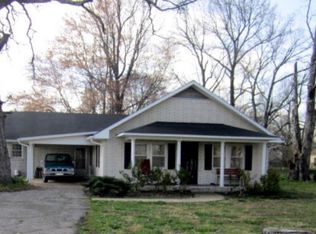 340 Fairgrounds Rd, Paris, TN 38242